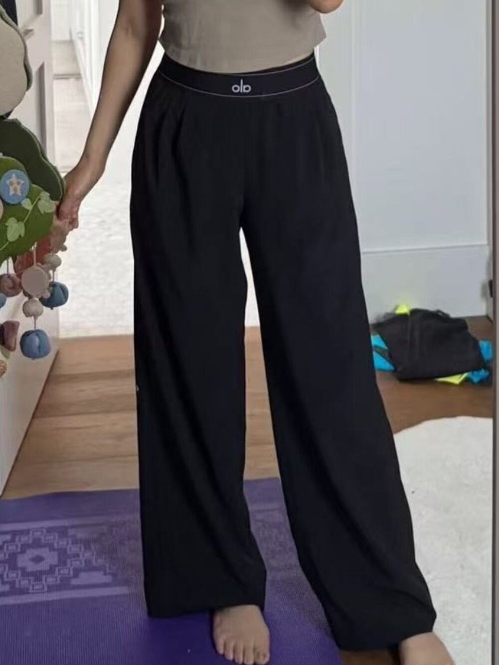 ALO Yoga Women's Black Suit Up Trouser (Regular)💯🖤